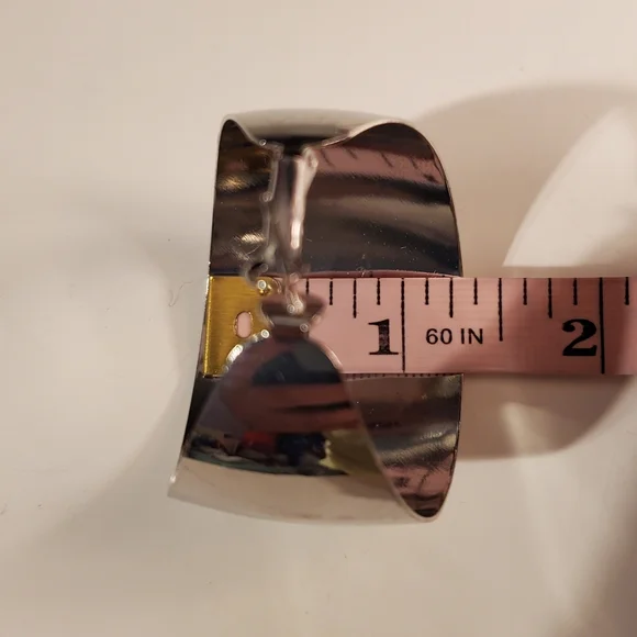 Chunky Hoop Earrings - Picture 6 of 6